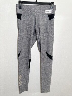 PINK Victoria's Secret Ultimate Yoga Pants Leggings 28" Inseam Size Small